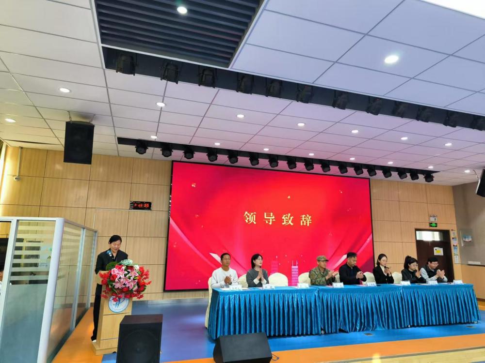 2a5a8d7453a8eb63a68c0c3d404c447