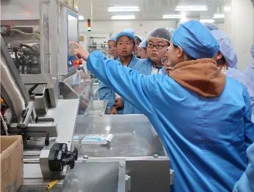 1企业专家实践教学